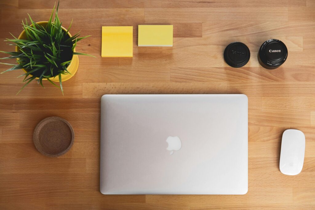 Apple MacBook Vs HP Laptop Servicing